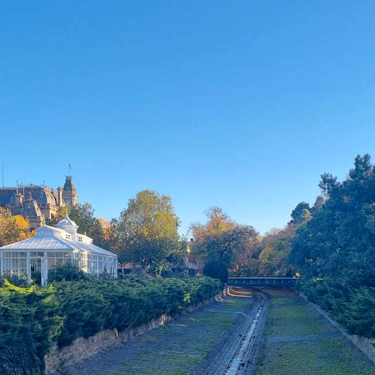 Description: Photo of a vacant residential block with temporary fence erected at the footpath. AS Planning are Town Planners in Victoria.